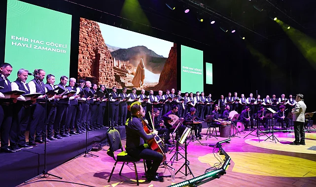 Konya Selçuklu'da ilahiler gönüllere dokundu