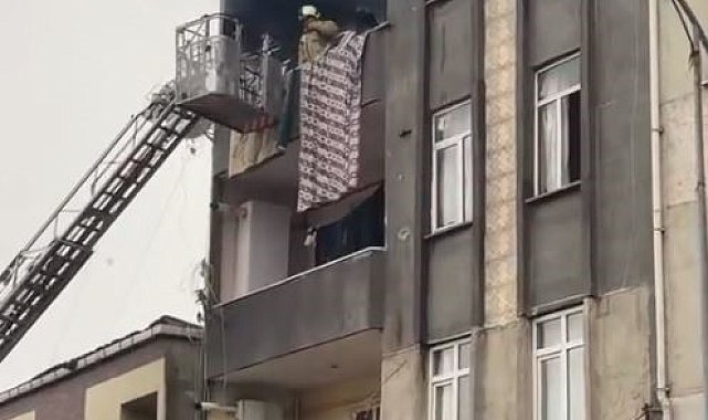 Küçükçekmece'de korkutan yangın: 5 kişi dumandan etkilendi