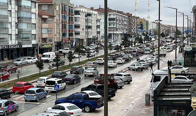 Kulu'da bayram trafiği yoğunluğu