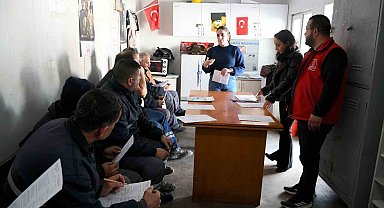 Kuşadası Belediyesi'nden personeline İş Sağlığı ve Güvenliği Eğitimi