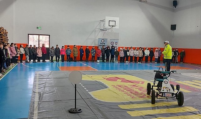 Kütahya Emniyet Müdürlüğünden trafik eğitim ve bilgilendirme faaliyetleri