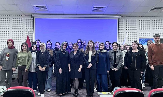 Kütahya'da 'Denetimli Serbestlikte Sosyal Hizmetin Rolü' konulu panel