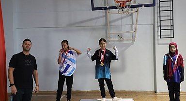 Kütahya'da 'Küçükler Bilek Güreşi İl Birinciliği' tamamlandı