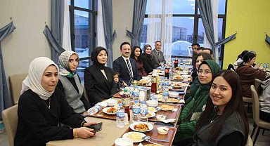 Malazgirt Gençlik ve Spor Müdürlüğü'nden anlamlı iftar buluşması