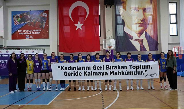 Maltepe'de filede anlamlı turnuva: kadınlar adına manşet attılar