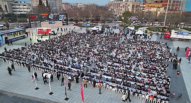 Manisa Büyükşehir'in 'İftar Sofrası' Salihli'de kuruldu