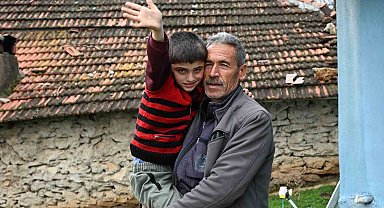 Manisa'da 600 aile takip bilekliğiyle rahat nefes aldı