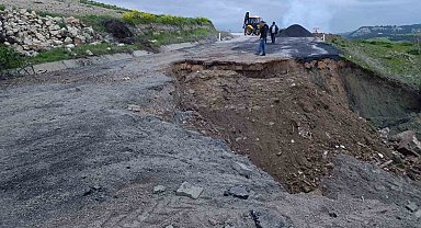 Manisa'da çöken Kula-Selendi karayolu ulaşıma kapatıldı