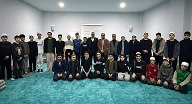 Mardin Milletvekili Faruk Kılıç, Hafız öğrencilerle sahurda buluştu