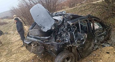 Mardin'de devrilen otomobilde 5 kişi yaralandı