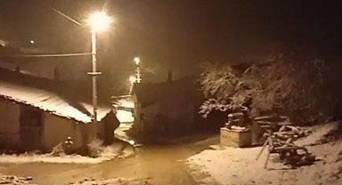 Mart ayında Tavşanlı'ya kar sürprizi