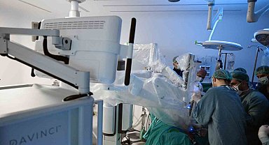 MCBÜ Hafsa Sultan Hastanesi'nde Robotik Cerrahi dönemi başladı