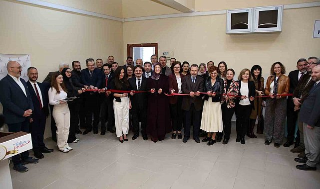 MCBÜSEM'de yeni bilgisayar laboratuvarı hizmete açıldı