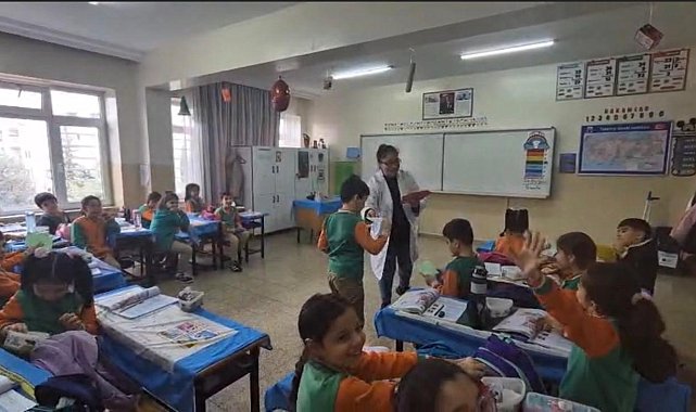 Mehmetçik'in mektupları öğrencilere ulaştı