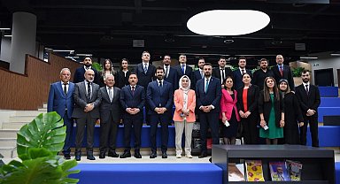 Memduh Büyükkılıç gençlerle buluştu