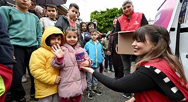 Mersin'de 13 ilçede 60 bin çocuğa bayram hediyesi