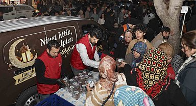 Mersin'de Kadir Gecesinde 10 bin kişilik lokma ikramı