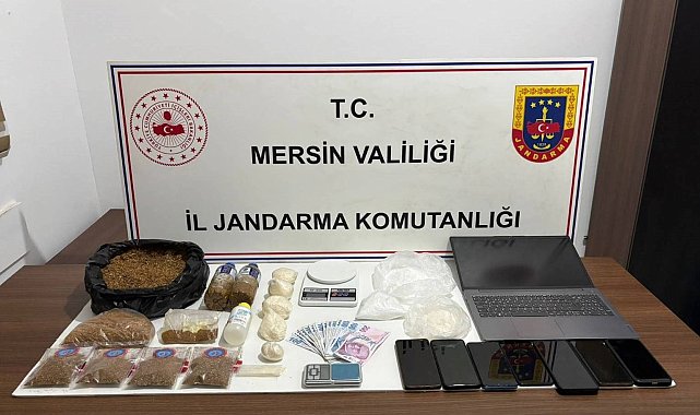 Mersin'de uyuşturucu ticareti yapan 4 şüpheli tutuklandı