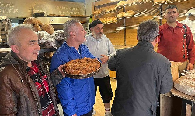 Meşhur Tavşanlı haşhaşlı lokumu için kuyruklar oluştu