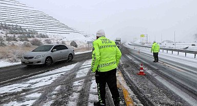 Meteoroloji'den buzlanma ve çığ uyarısı