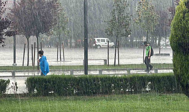 Meteorolojiden kuvvetli yağış uyarısı