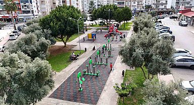 Mezitli'de parklar yenileniyor, yaşam alanları güçleniyor