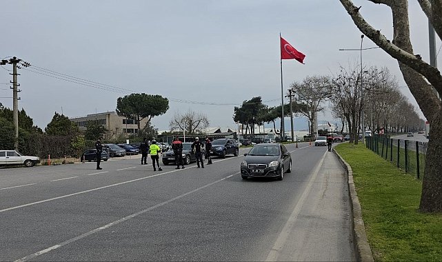 Mudanya'da polis ekipleri göz açtırmıyor