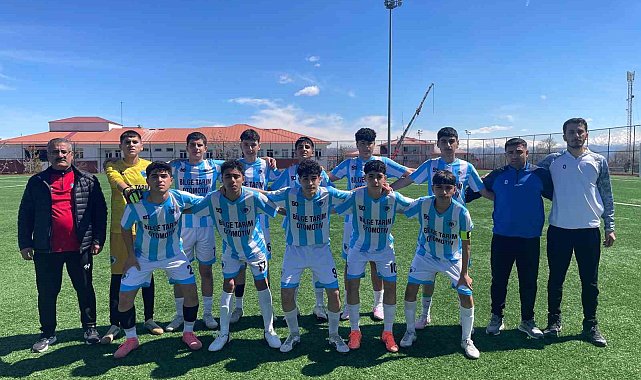 Muş Gençlerbirliği U-16'da bölge şampiyonu oldu