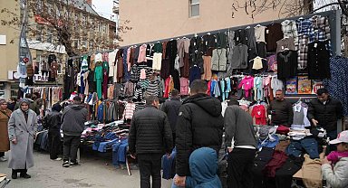 Muş'ta bayram pazarında arefe yoğunluğu