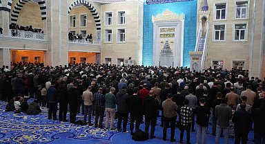 Muş'ta Kadir Gecesi dualarla idrak edildi