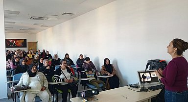 Nazilli'de kadınlar sağlık konusunda bilgilendirildi