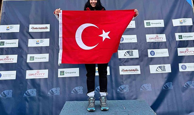 Niğdeli sporcu Ebru Tuncer'den çifte gurur
