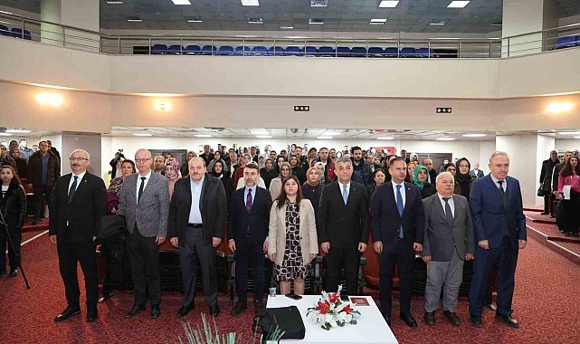 Öğretmenlere "Güvenli Gelecek İçin Dijital Okuryazarlık" bilgilendirmesi