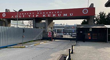 Okuldaki saldırıda hayatını kaybeden Fatmanur öğretmenin cenazesi Adli Tıp Kurumu'ndan alındı