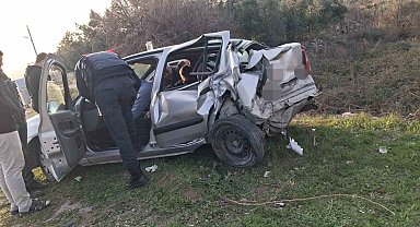 Osmaniye'de minibüs ile otomobil çarpıştı: 2 yaralı