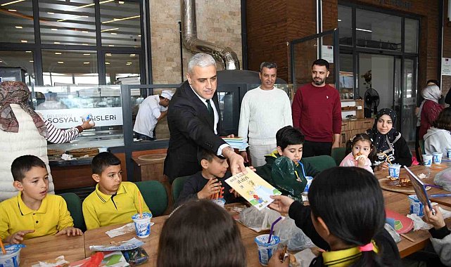 Osmaniye'de "100 Atık Pile Bir Pizza" projesine miniklerden destek