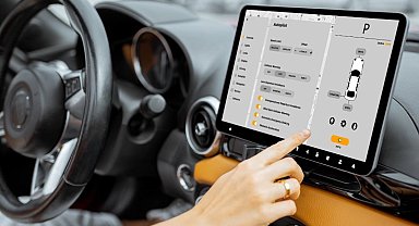 Otomotivde dijitalleşme tartışması... Fiziksel tuşlar geri dönüyor