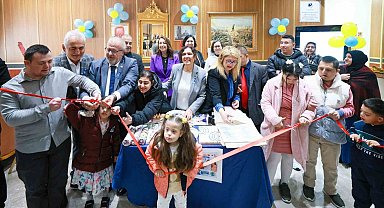 Özel ihtiyaçlı bireylerin eserleri sergilendi