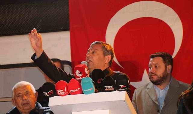Özgür Özel: "Tanju'yla gurur duyuyoruz"