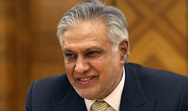 Pakistan: "İran, Pakistan bandıralı 20 geminin Hürmüz'den geçmesine izin verdi"