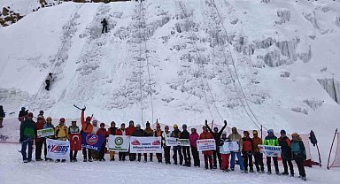 Palandöken'de buz tırmanışı eğitimi başarıyla gerçekleşti