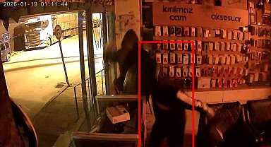 Parke taşıyla camları kırıp iş yerini soyanlar tutuklandı