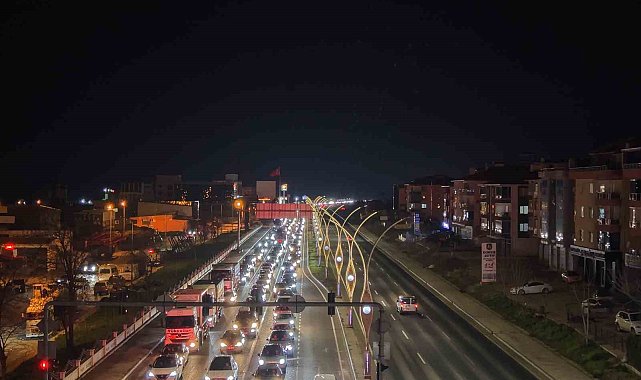 Polatlı'da bayram dönüşü oluşan trafik havadan görüntülendi