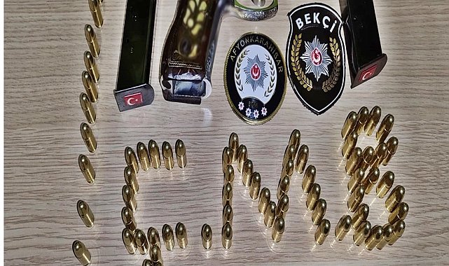 Polis çeşitli suçlardan aranan 20 kişiyi yakaladı