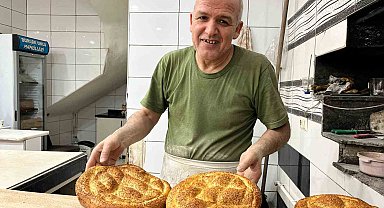 Ramazan pidelerini 180 derecede oruç tutarak yapıyorlar