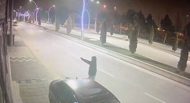 Ramazanda kapalı olan mekanın kurşunlanma anı kamerada