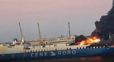 Rusya, Yunan gemisini vurdu