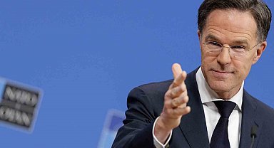 Rutte: "NATO çok güçlü bir ittifak, bunu Türkiye'ye yönelen üç füze konusunda gördünüz"