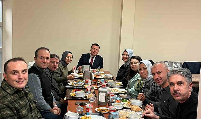 Sağlık çalışanları iftar programında bir araya geldi