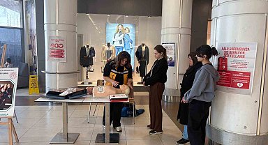 Sağlık ekipleri hava yolu tıkanıklığı ve temel yaşam desteğini uygulamalı anlattı
